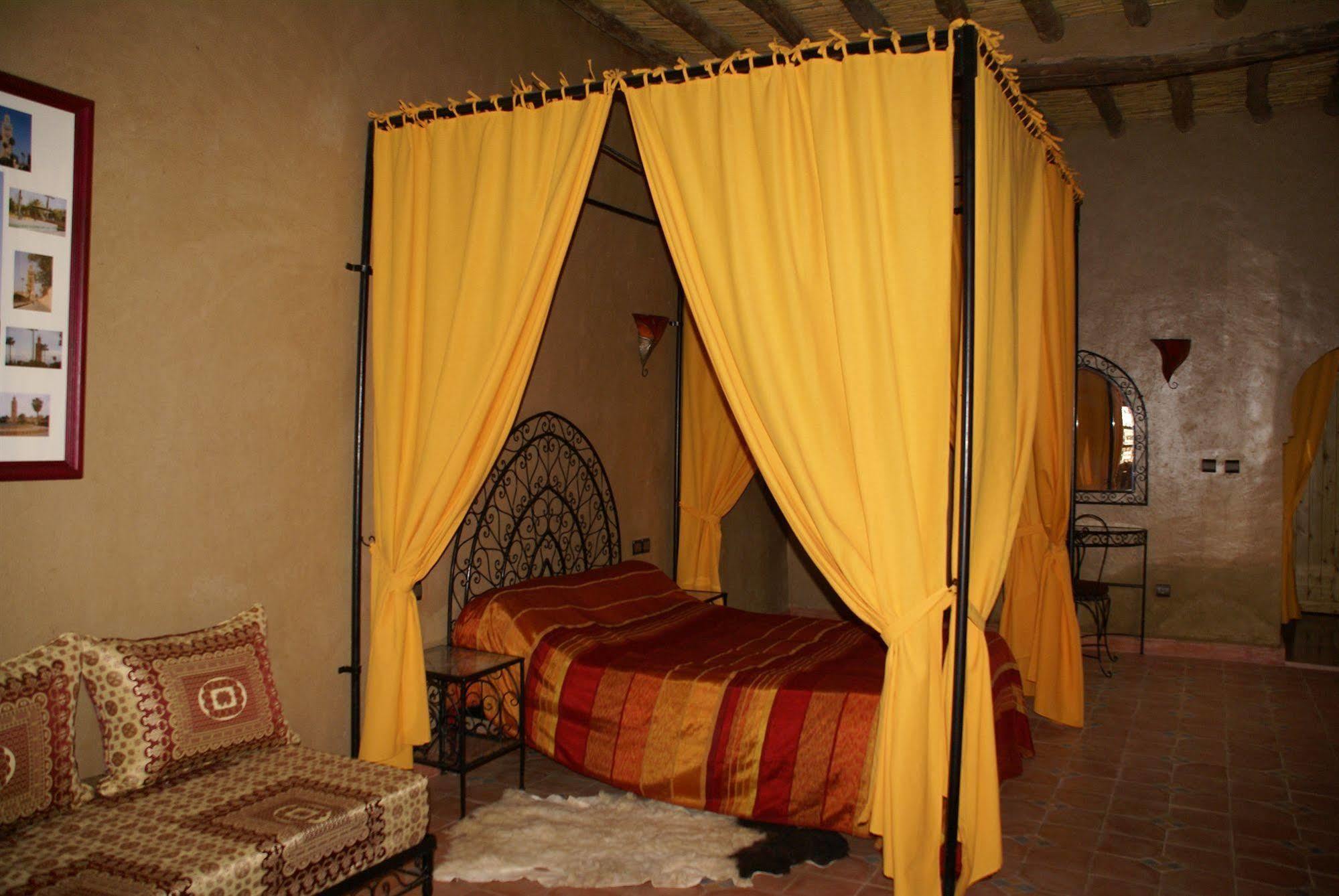 Hotel Kasbah Ait Ben Damiette Skoura Esterno foto