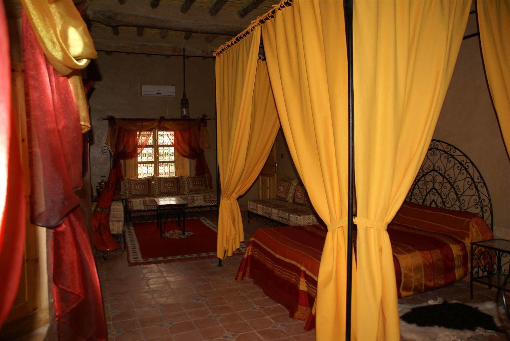 Hotel Kasbah Ait Ben Damiette Skoura Esterno foto